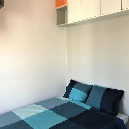 Comfort Sqare * ורשה