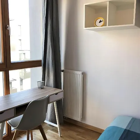 Comfort Sqare דירה *